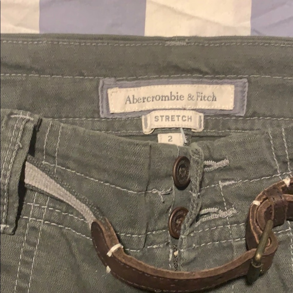 Shorts - Picture 2 of 3